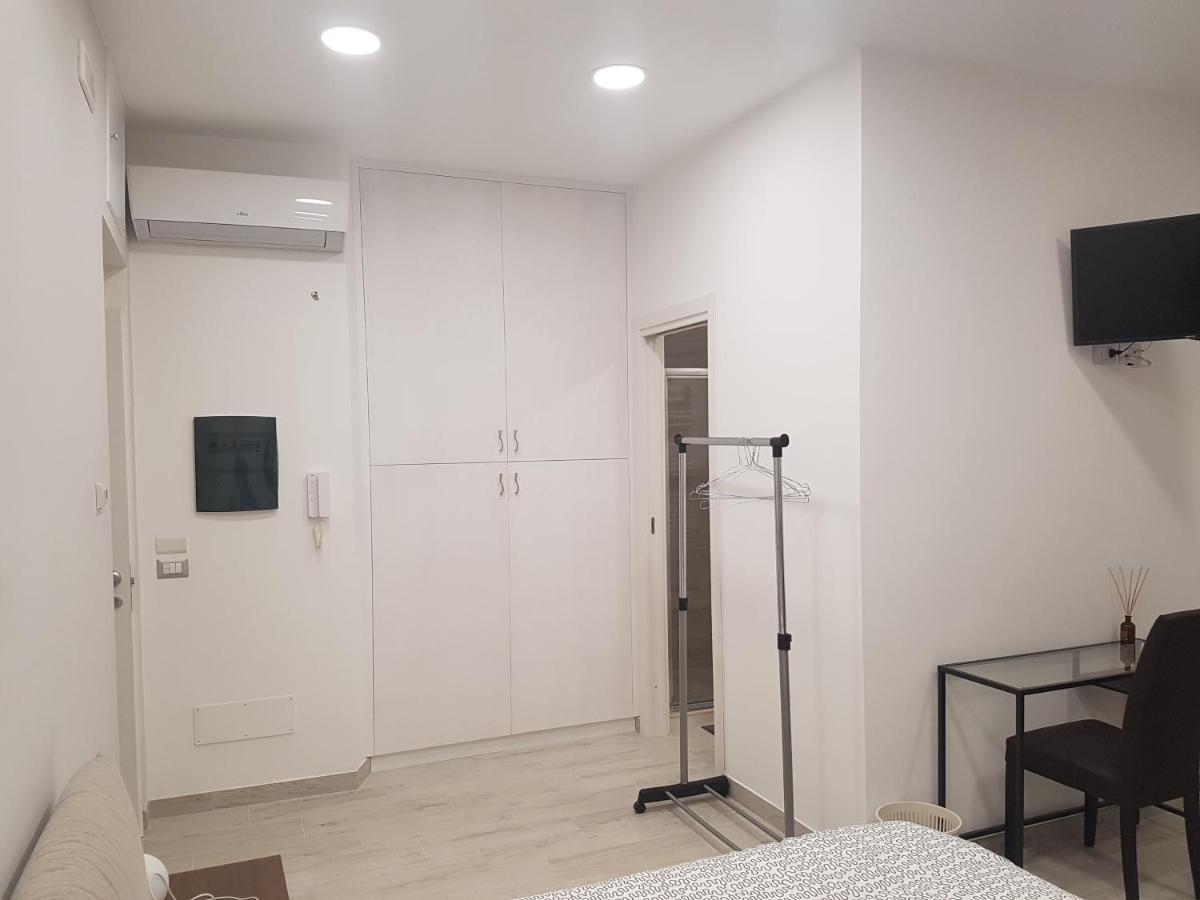 Guest House Via Milano Catanzaro Exterior photo